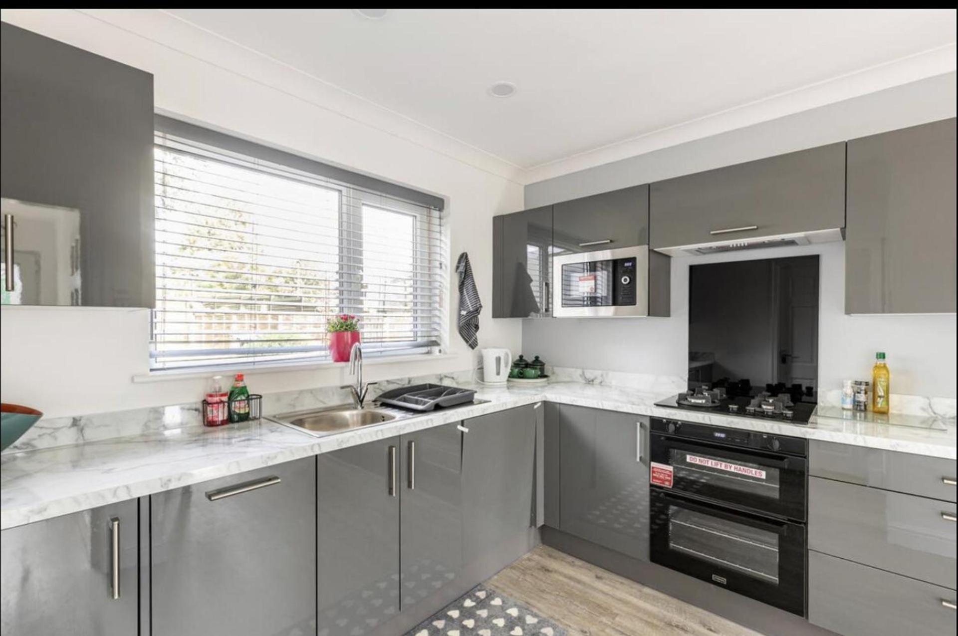 Come & Unwind In Charming 5 Bed House In Blackburn แบล็กเบิร์น ภายนอก รูปภาพ